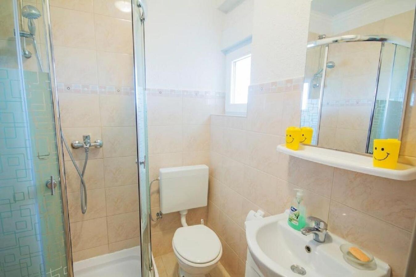 Apartments Teo Privlaka  Luaran gambar